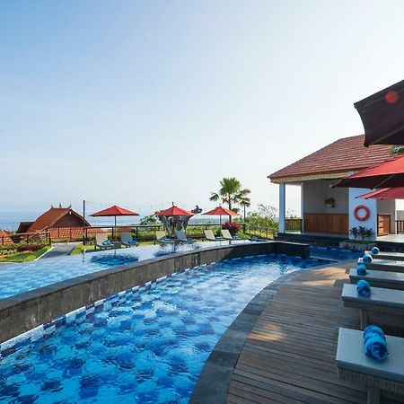 สตาร์ เซมาบู รีสอร์ต Hotel Toyapakeh ภายนอก รูปภาพ